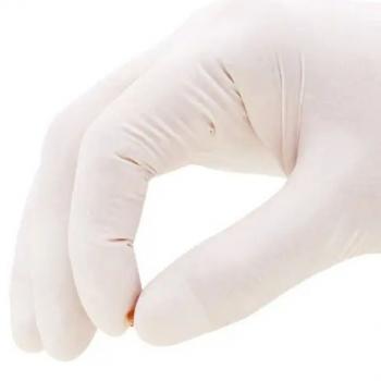 Disposable latex gloves